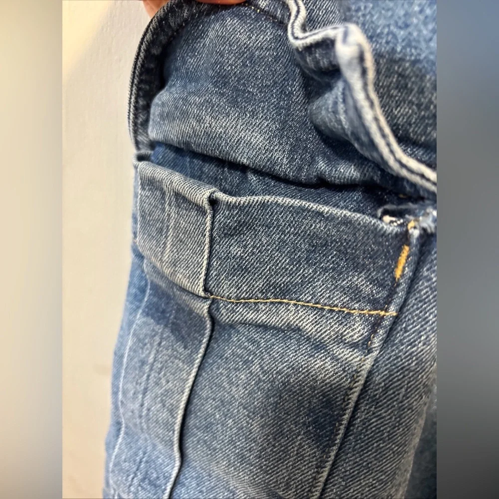 GAP High Rise Stride Wide Leg Cargo Jeans Light Wash Blue Denim 12 31 P Petite - Picture 4 of 11